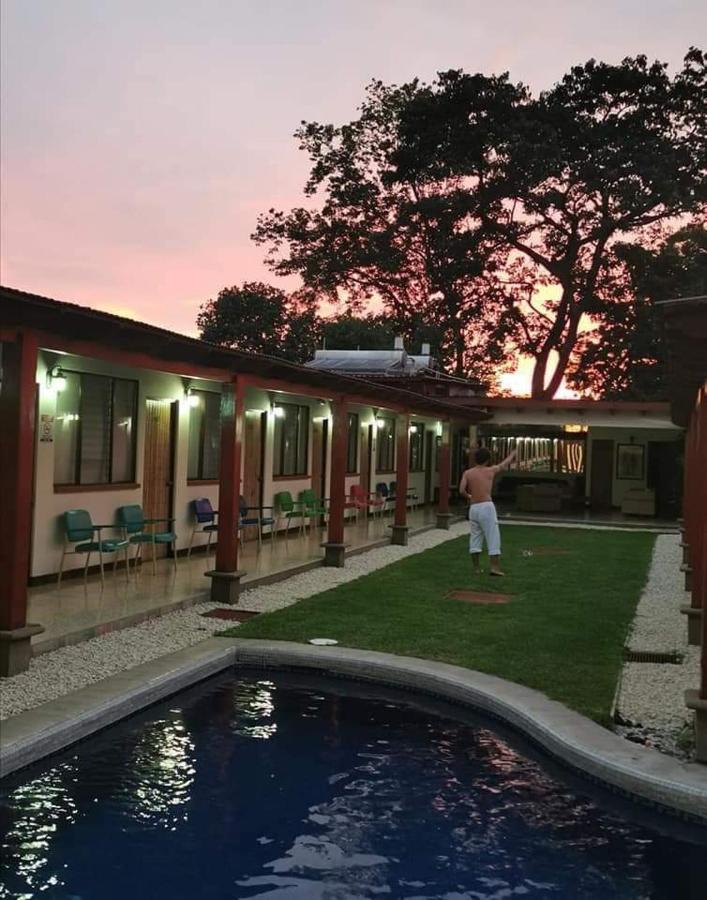 Hotel La Siesta *