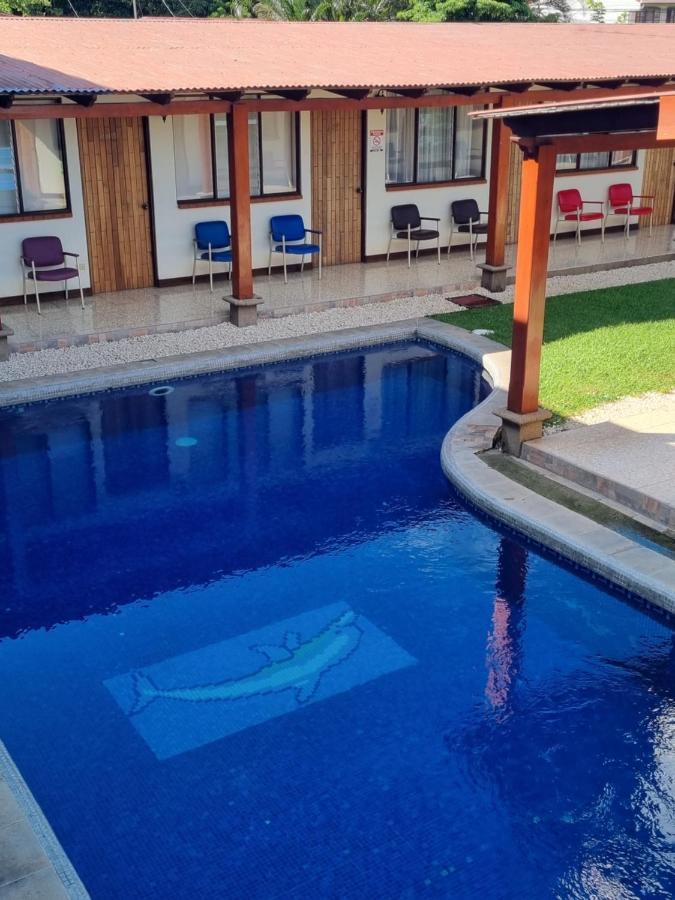 La Siesta Hotel *